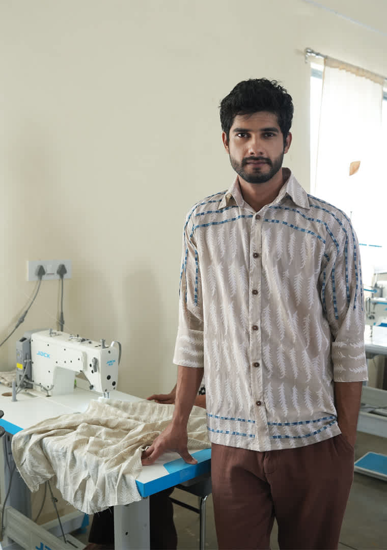 Jiwya-Dhund-Shirt