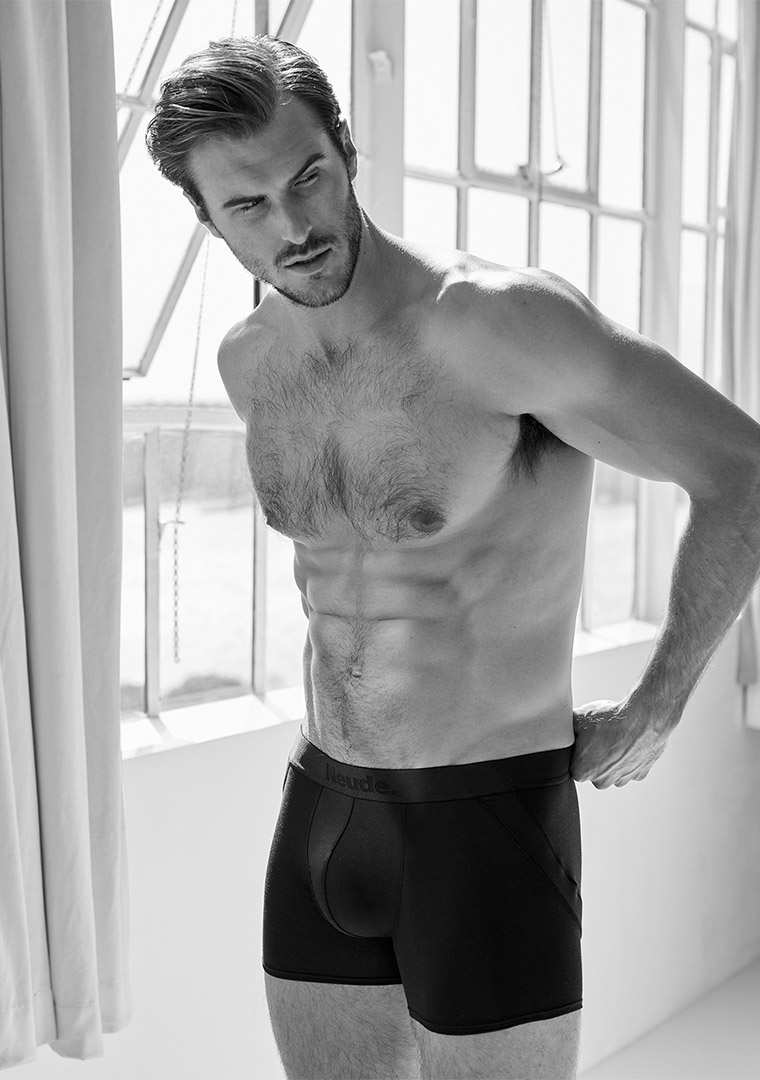 Neude-Sport-Trunk-4_22-Black