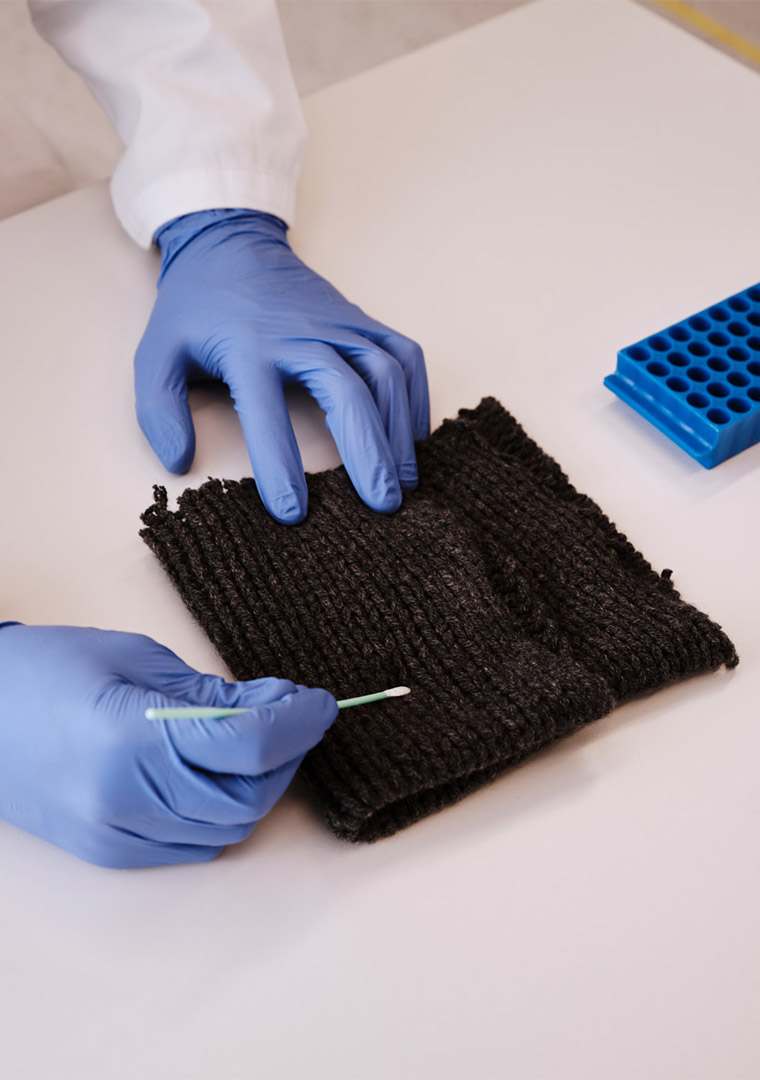 Traceability_Lab-_Scenes_Swab-test